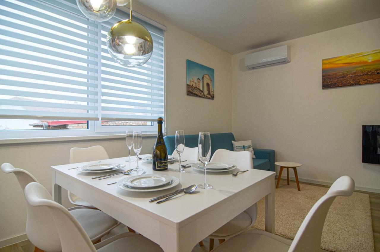 Apartmán Astrid 4 Mikulov Esterno foto