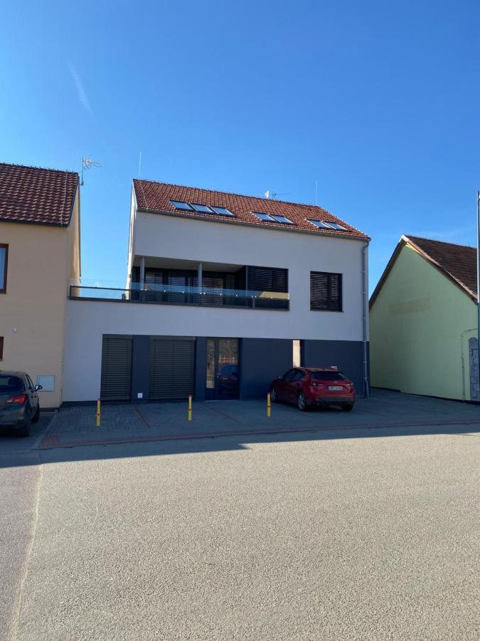 Apartmán Astrid 4 Mikulov Esterno foto